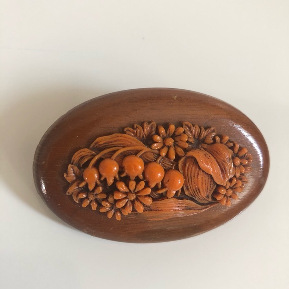 Art Deco Bouquet Thermoset Celluloid Carved Wood Oval Hand Made Brooch Pin - Picture 3 of 9
